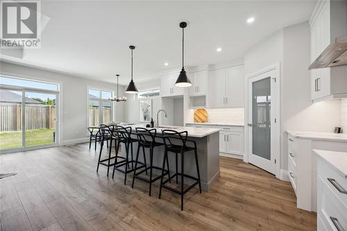 237 Nicholas Street, Sarnia, ON - Indoor Photo Showing Kitchen With Upgraded Kitchen