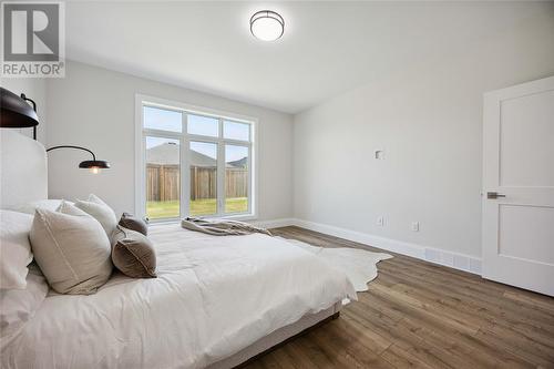 237 Nicholas Street, Sarnia, ON - Indoor Photo Showing Bedroom