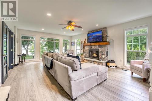 7392 Ivy Lane, Plympton-Wyoming, ON - Indoor Photo Showing Living Room With Fireplace