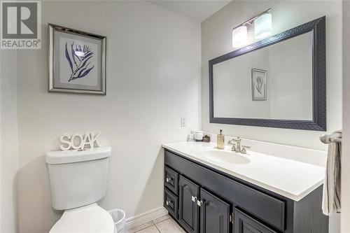 7392 Ivy Lane, Plympton-Wyoming, ON - Indoor Photo Showing Bathroom