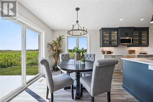 3904 Arie Court, Plympton-Wyoming, ON - Indoor Photo Showing Dining Room