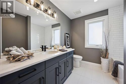 3904 Arie Court, Plympton-Wyoming, ON - Indoor Photo Showing Bathroom