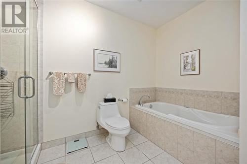 350 Front Street North Unit# 606, Sarnia, ON - Indoor Photo Showing Bathroom