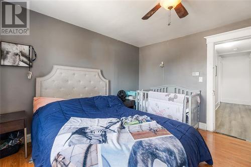 613 Broadway Street, Plympton-Wyoming, ON - Indoor Photo Showing Bedroom