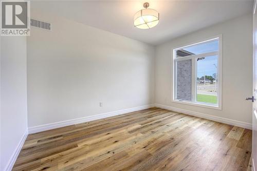 3587 Paul Crescent, Plympton-Wyoming, ON - Indoor Photo Showing Other Room