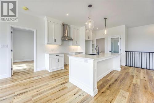 3587 Paul Crescent, Plympton-Wyoming, ON - Indoor Photo Showing Kitchen With Upgraded Kitchen