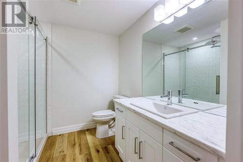 6727 Shaker Lane, Plympton-Wyoming, ON - Indoor Photo Showing Bathroom