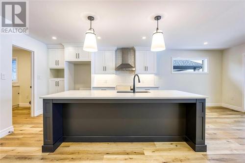 6727 Shaker Lane, Plympton-Wyoming, ON - Indoor Photo Showing Kitchen With Upgraded Kitchen