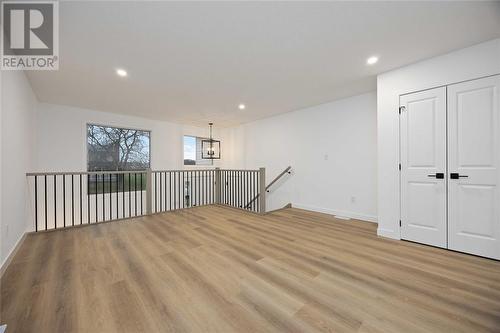 1552 Melwood Drive, St Clair, ON - Indoor Photo Showing Other Room