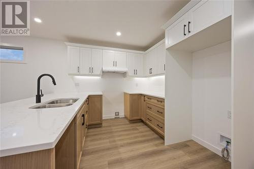 1552 Melwood Drive, St Clair, ON - Indoor Photo Showing Kitchen With Double Sink