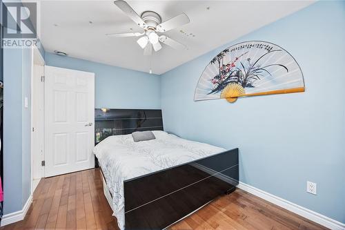 545 Highbury Park, Sarnia, ON - Indoor Photo Showing Bedroom