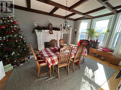 273 Vidal Street North, Sarnia, ON - Indoor Photo Showing Dining Room