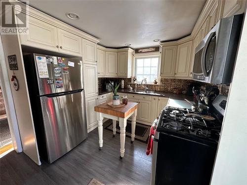 273 Vidal Street North, Sarnia, ON - Indoor Photo Showing Kitchen