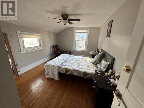 273 Vidal Street North, Sarnia, ON - Indoor Photo Showing Bedroom