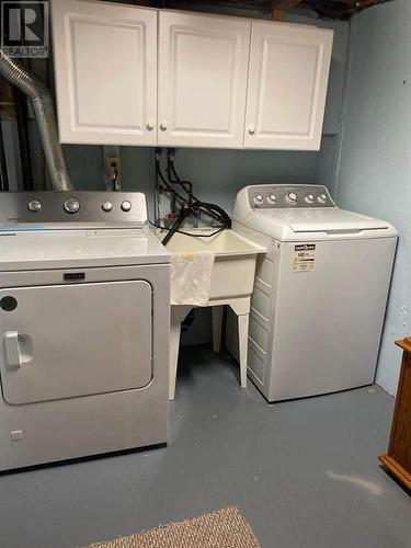 215 Trudeau Drive Unit# 33, Sarnia, ON - Indoor Photo Showing Laundry Room