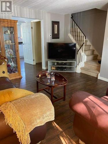 215 Trudeau Drive Unit# 33, Sarnia, ON - Indoor Photo Showing Living Room