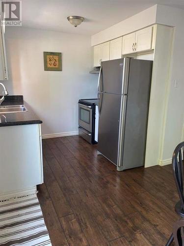 215 Trudeau Drive Unit# 33, Sarnia, ON - Indoor Photo Showing Kitchen With Double Sink