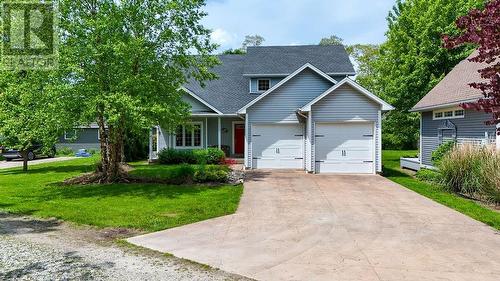 7359 Blue Point Bay Path, Plympton-Wyoming, ON - Outdoor