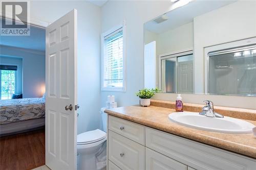 7359 Blue Point Bay Path, Plympton-Wyoming, ON - Indoor Photo Showing Bathroom