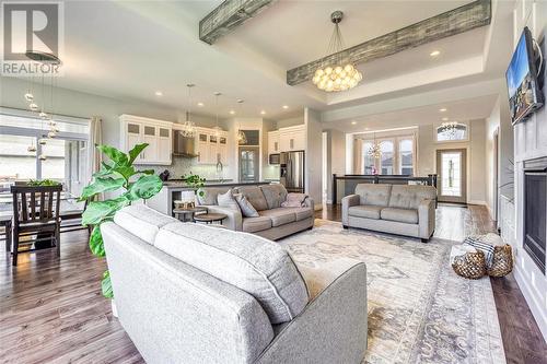 7122 Muskoka Trail, Plympton-Wyoming, ON - Indoor Photo Showing Living Room With Fireplace