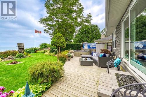 3094 Lakeview Avenue, Plympton-Wyoming, ON - Outdoor With Deck Patio Veranda With Exterior