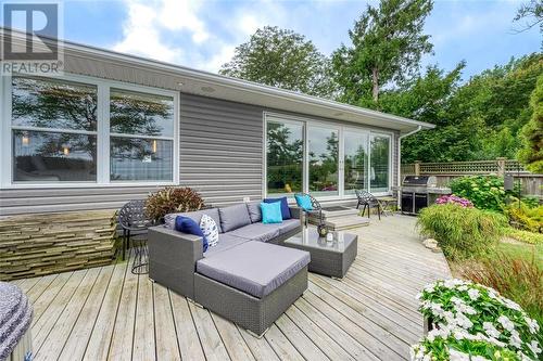 3094 Lakeview Avenue, Plympton-Wyoming, ON - Outdoor With Deck Patio Veranda