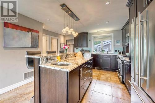 3094 Lakeview Avenue, Plympton-Wyoming, ON - Indoor Photo Showing Kitchen