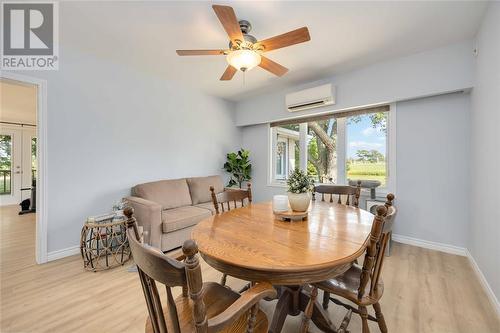 4253 Egremont Road, Plympton-Wyoming, ON - Indoor Photo Showing Dining Room