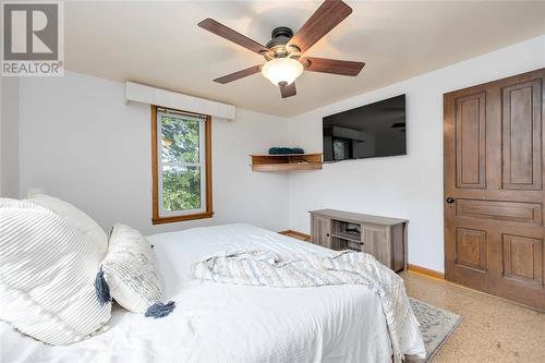 4253 Egremont Road, Plympton-Wyoming, ON - Indoor Photo Showing Bedroom