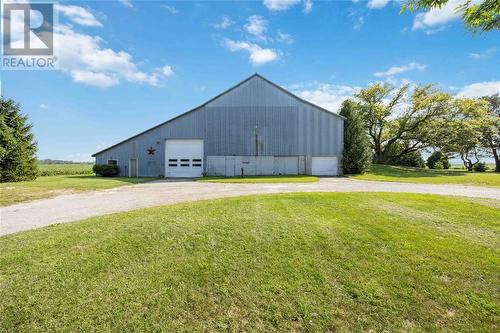 4253 Egremont Road, Plympton-Wyoming, ON - Outdoor