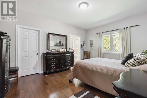 8 Red Leaf Lane, Ridgetown, ON - Indoor Photo Showing Bedroom