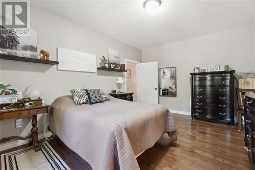 8 Red Leaf Lane, Ridgetown, ON - Indoor Photo Showing Bedroom