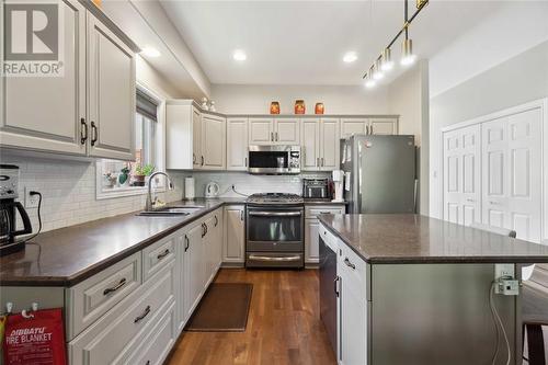 8 Red Leaf Lane, Ridgetown, ON - Indoor Photo Showing Kitchen