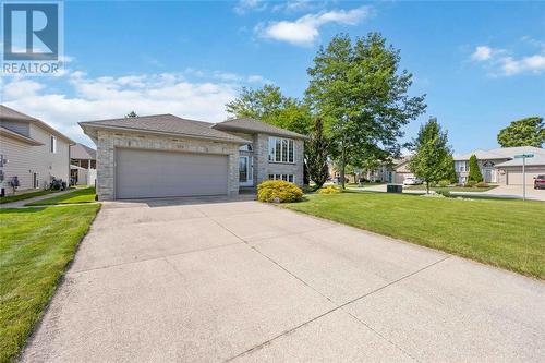 329 Parkside Drive, Petrolia, ON - Outdoor With Facade