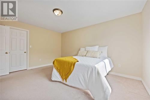 329 Parkside Drive, Petrolia, ON - Indoor Photo Showing Bedroom