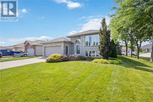 329 Parkside Drive, Petrolia, ON - Outdoor With Facade