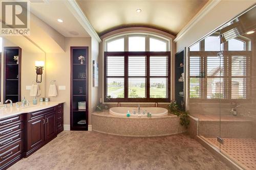 4005 Cullen Drive, Plympton-Wyoming, ON - Indoor Photo Showing Bathroom