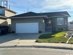 643 Briarvale TERRACE  Saskatoon, SK S7K 1N3