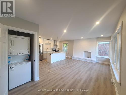 Upper - 10 Sherwood Rise, Hamilton, ON - Indoor Photo Showing Laundry Room