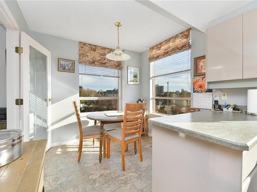 504-630 Montreal St, Victoria, BC - Indoor Photo Showing Dining Room