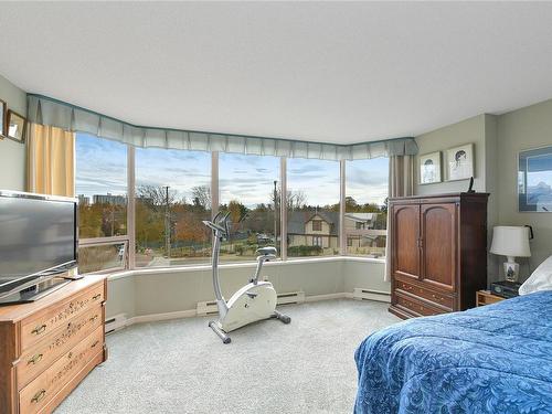 504-630 Montreal St, Victoria, BC - Indoor Photo Showing Bedroom