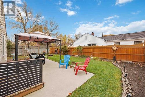 103 Walnut Avenue North, Sarnia, ON - Outdoor With Backyard