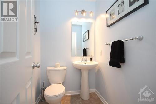 266 Espin Heights, Ottawa, ON - Indoor Photo Showing Bathroom