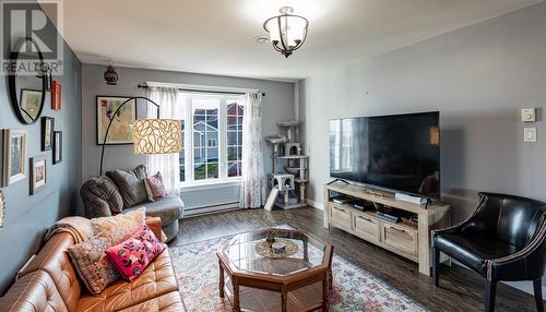 82 Seascape Drive, Paradise, NL - Indoor Photo Showing Living Room