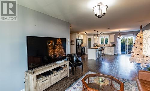 82 Seascape Drive, Paradise, NL - Indoor Photo Showing Living Room