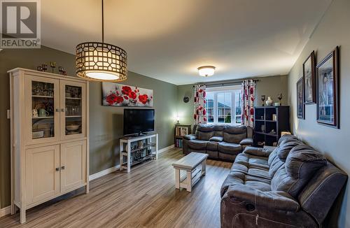 82 Seascape Drive, Paradise, NL - Indoor Photo Showing Living Room