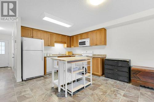 110 Albert Avenue N, North Perth, ON - Indoor Photo Showing Kitchen