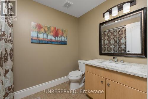 44 Leenders Lane, Erin, ON - Indoor Photo Showing Bathroom