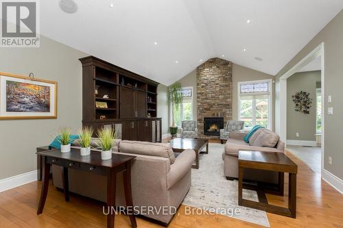 44 Leenders Lane, Erin, ON - Indoor Photo Showing Living Room With Fireplace