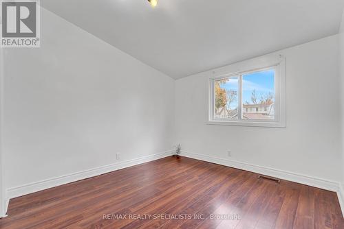 354 Crowland Avenue, Welland, ON - Indoor Photo Showing Other Room